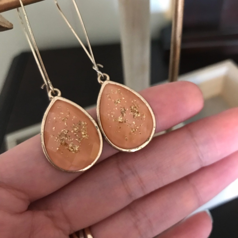 Coral & Gold Teardrop earrings dainty & perfect‼️